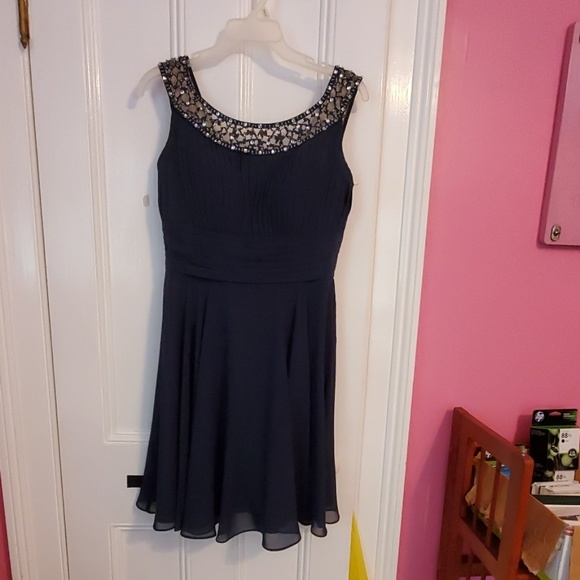 New Years Eve/Cocktail Dress - Picture 1 of 8